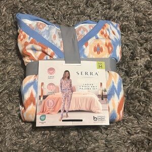Brand new Serra ladies 2-piece knit pajama set